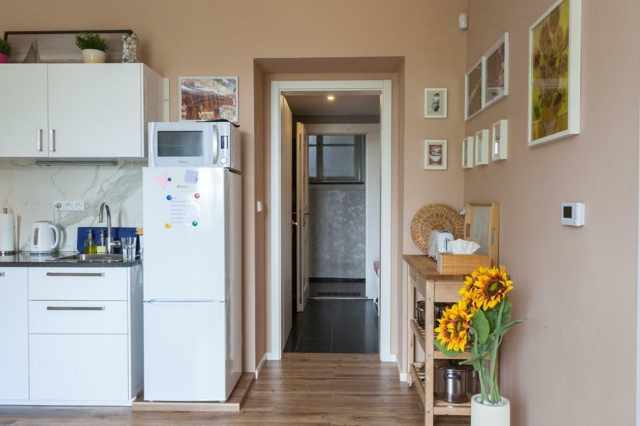 Appartamento Eliska Praga Esterno foto