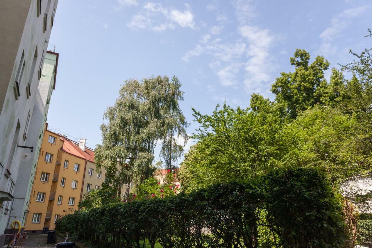 Appartamento Eliska Praga Esterno foto