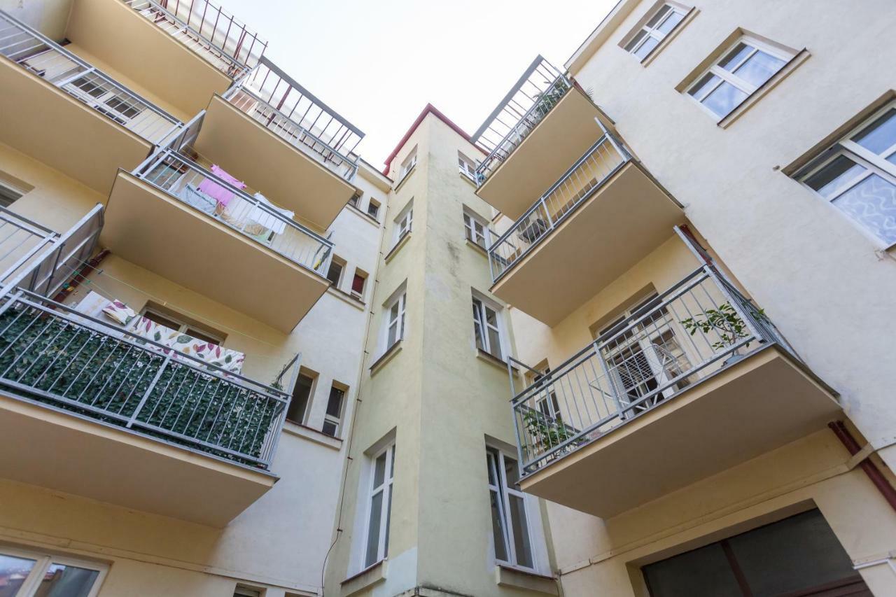 Appartamento Eliska Praga Esterno foto